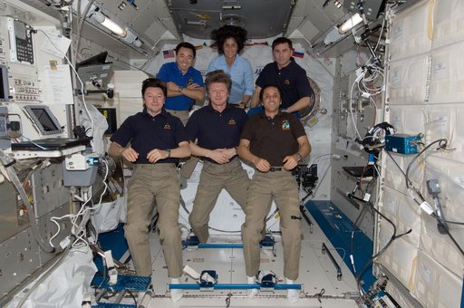 Expedition 32 crew portrait in JEM