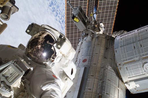 iss032e025171