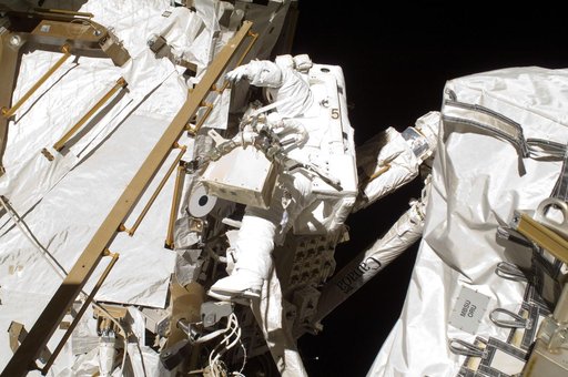 iss032e025217