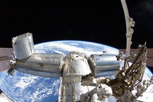 iss032e025255