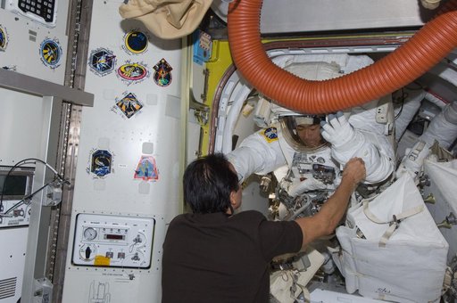 iss032e025355