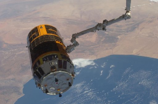 iss032e026884