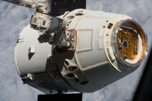 Grapple of the SpaceX Dragon Commercial cargo craft