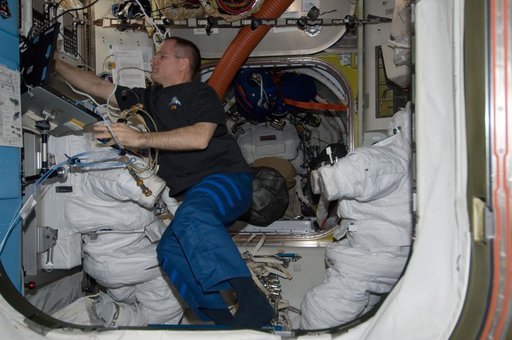 Ford conducts OBT on computer in the A/L
