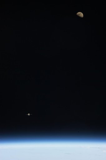 Arrival of Soyuz Spacecraft (TMA-07M)