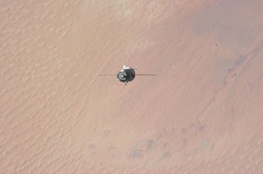 Arrival of Soyuz Spacecraft (TMA-07M)