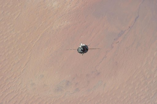 Arrival of Soyuz Spacecraft (TMA-07M)