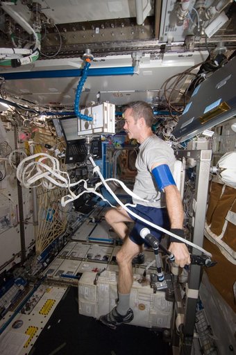 iss034e010622