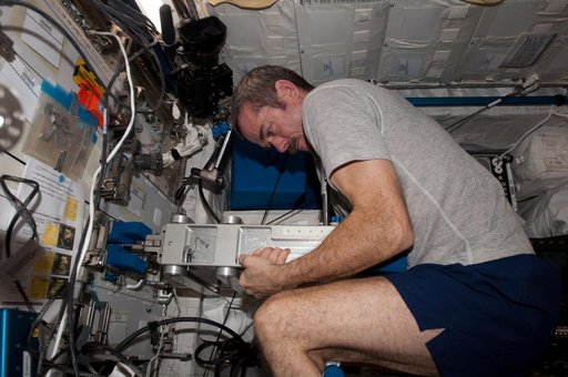 Hadfield using the SLAMMD in the Columbus Module