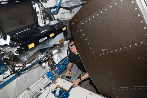 Marshburn during HRCS Cable Install in the U.S. Laboratory