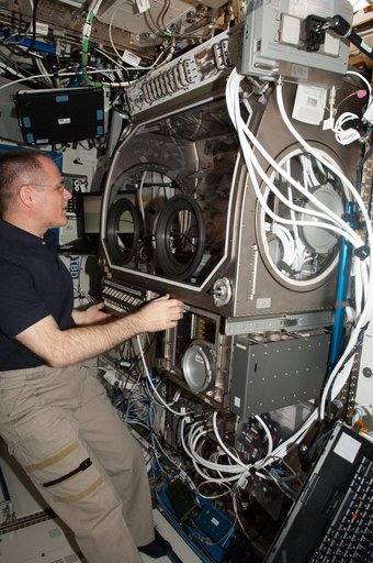 Ford prepares to conduct the CSLM ECU Test