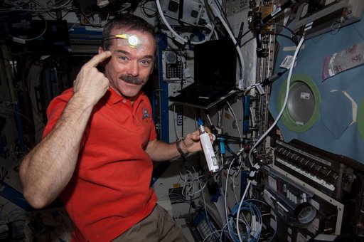 iss034e052585
