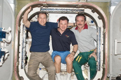 Marshburn, Romanenko and Hadfield in Dragon CRS-2
