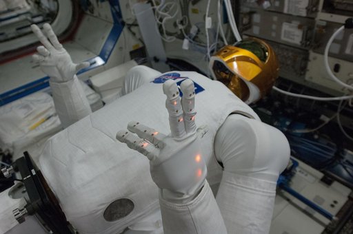 Robonaut 2 during TeleOps in the US Lab