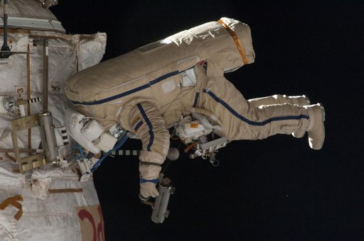 Romanenko During Russian EVA 32