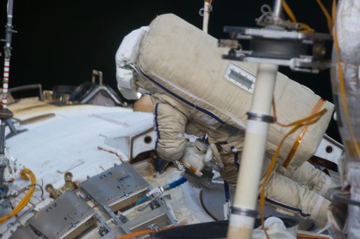 Romanenko during EVA 32