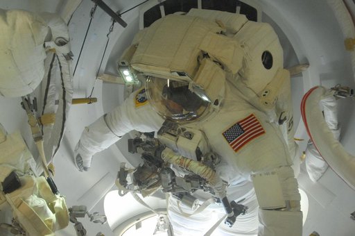 US EVA 21.