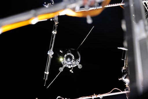 Progress 419 docking mechanism out of SM Window 26.