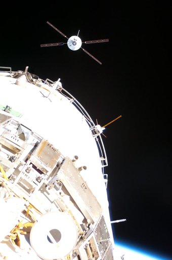 ATV-4 approach to ISS
