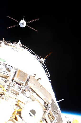 ATV-4 approach to ISS