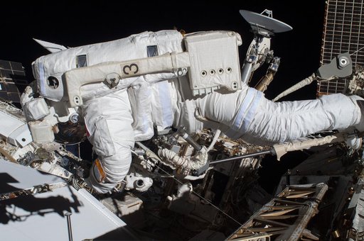 EVA 22 photos camera 1
