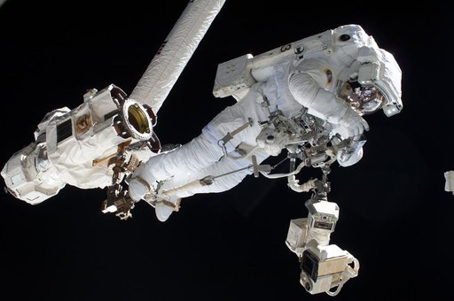 EVA 22 photos camera 1