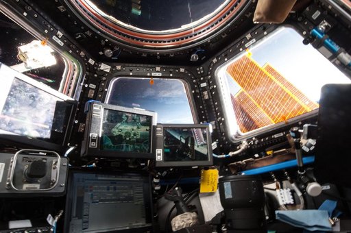 Cupola robotics workstation