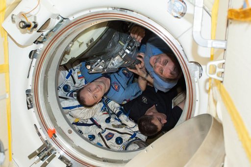 Vinogradov, Cassidy and Misurkin in Soyuz TMA-08M