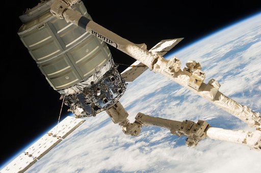Cygnus Capture by Canadarm2