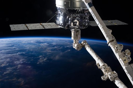 Cygnus and  Canadarm2.