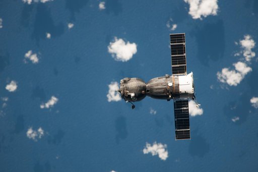 Soyuz Spacecraft TMA-09M departs the ISS