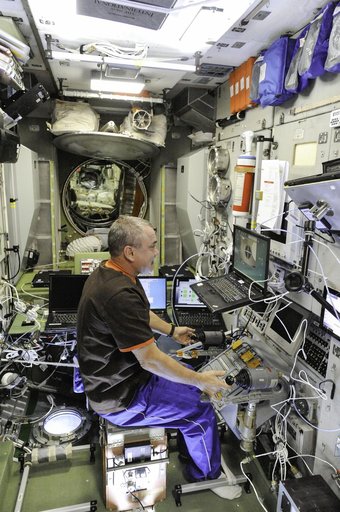 Tyurin practices the manual docking techniques with the TORU