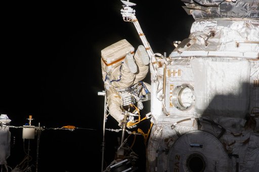 iss038e036295