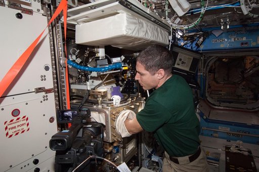 iss038e055240