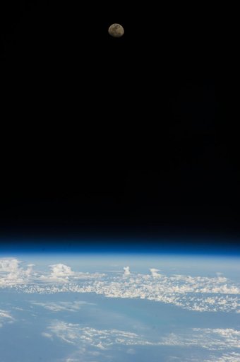 Lunar Observations taken by the Expedition 39 Crew