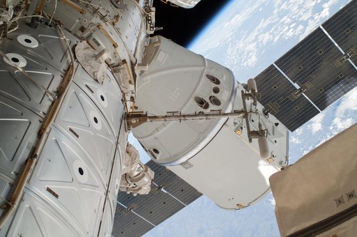 View of the Dragon Spacecraft during EVA 26