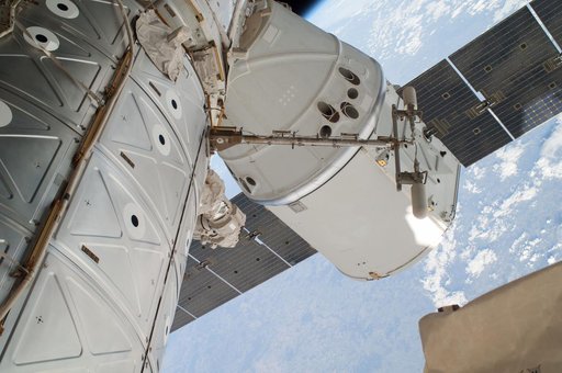 View of the Dragon Spacecraft during EVA 26