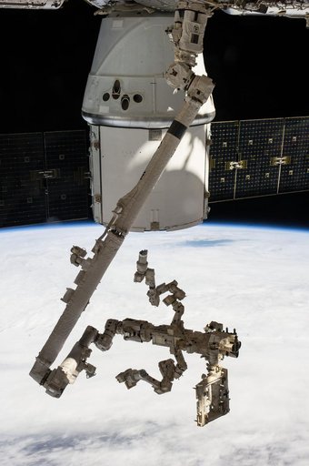 View of SSMRS and Dextre