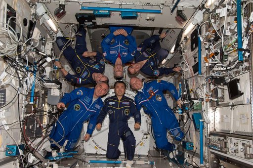 Expedition 39 Crewmembers Inflight Portrait