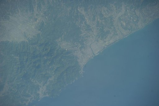 Earth Observations taken by the Expedition 39 Crew