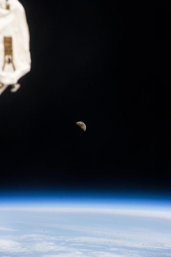 Lunar Observations taken by the Expedition 39 Crew