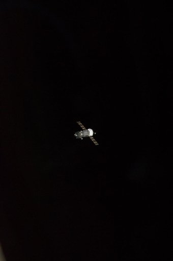 Soyuz TMA-11M spacecraft departure