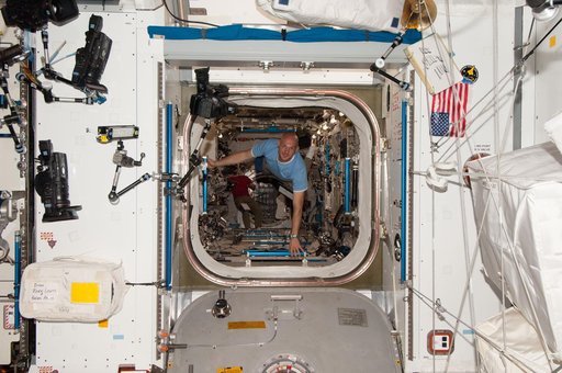 Gerst in hatch between Node 2 and JEM