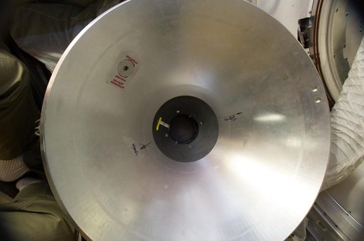 Progress #421 (ÐÐ) docking cone showing scuff marks / scratches