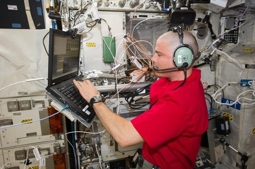 Wiseman in Columbus module