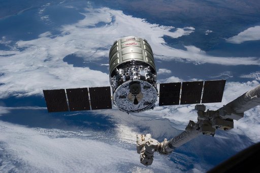 Cygnus approach and capture