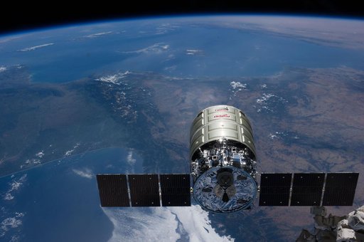 Cygnus approach and capture