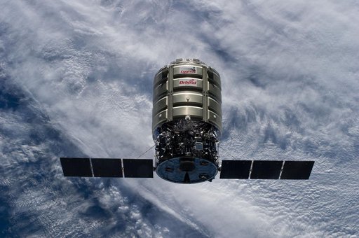 Orb-2 Cygnus approach and capture