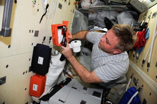 CALCIUM. Photography of the Experiment Ops