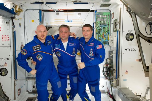 Expedition 40 crew on-orbit portrait